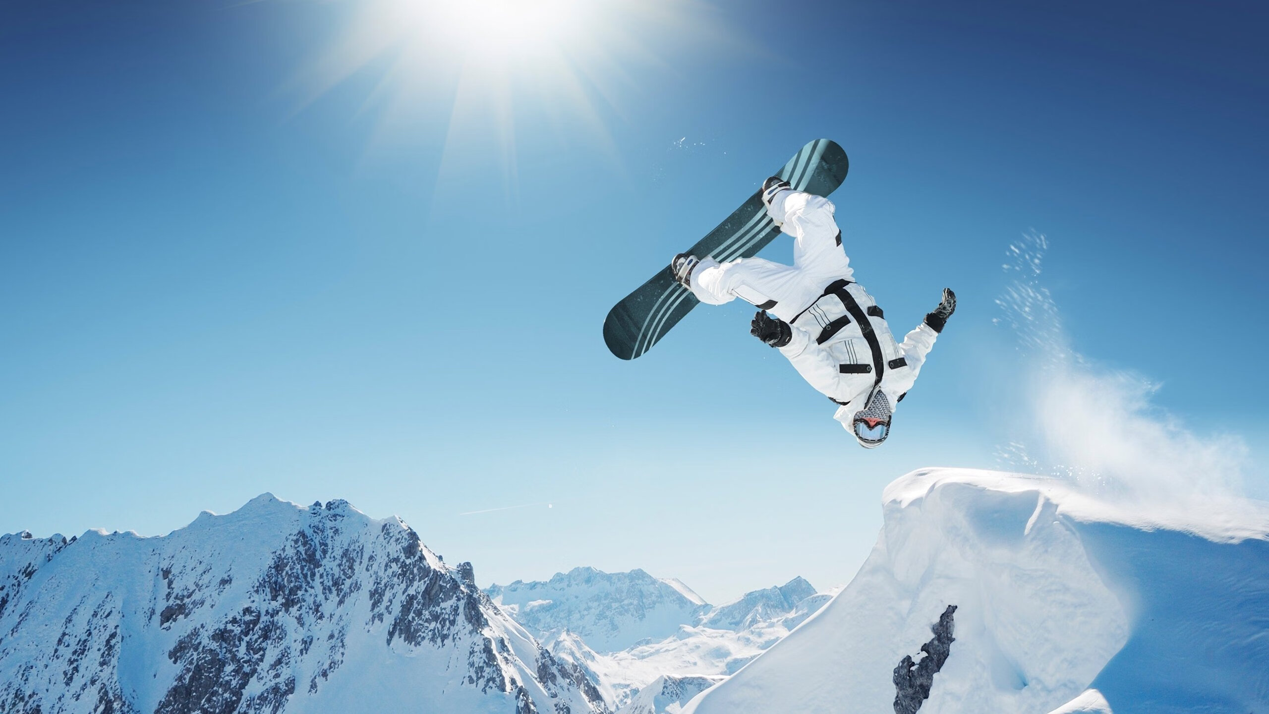 逆袭与统治，当公牛翻盘勇士，字母哥带队取胜—现代篮球的双重叙事