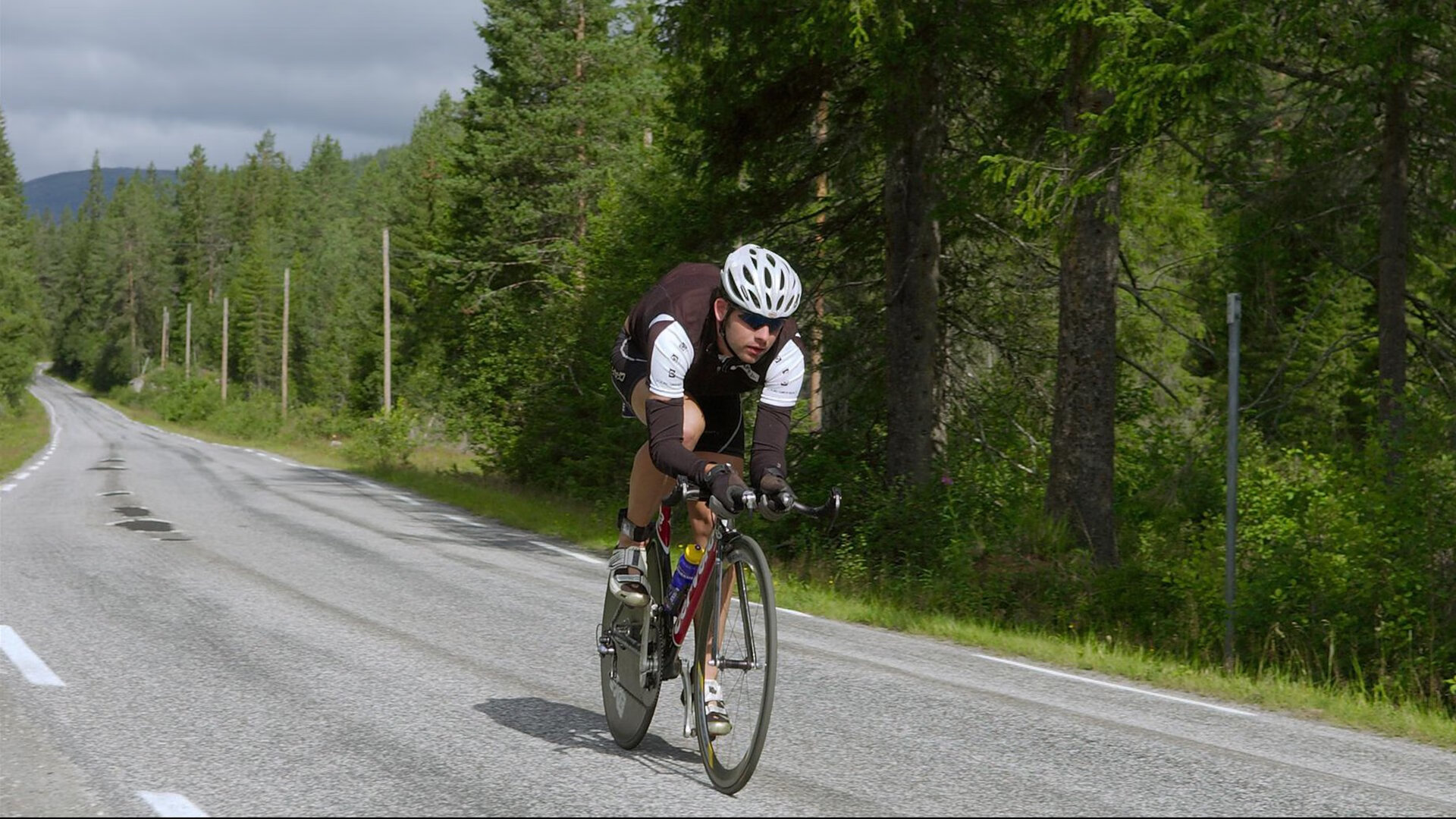 掘金翻盘步行者，东契奇惊艳四座